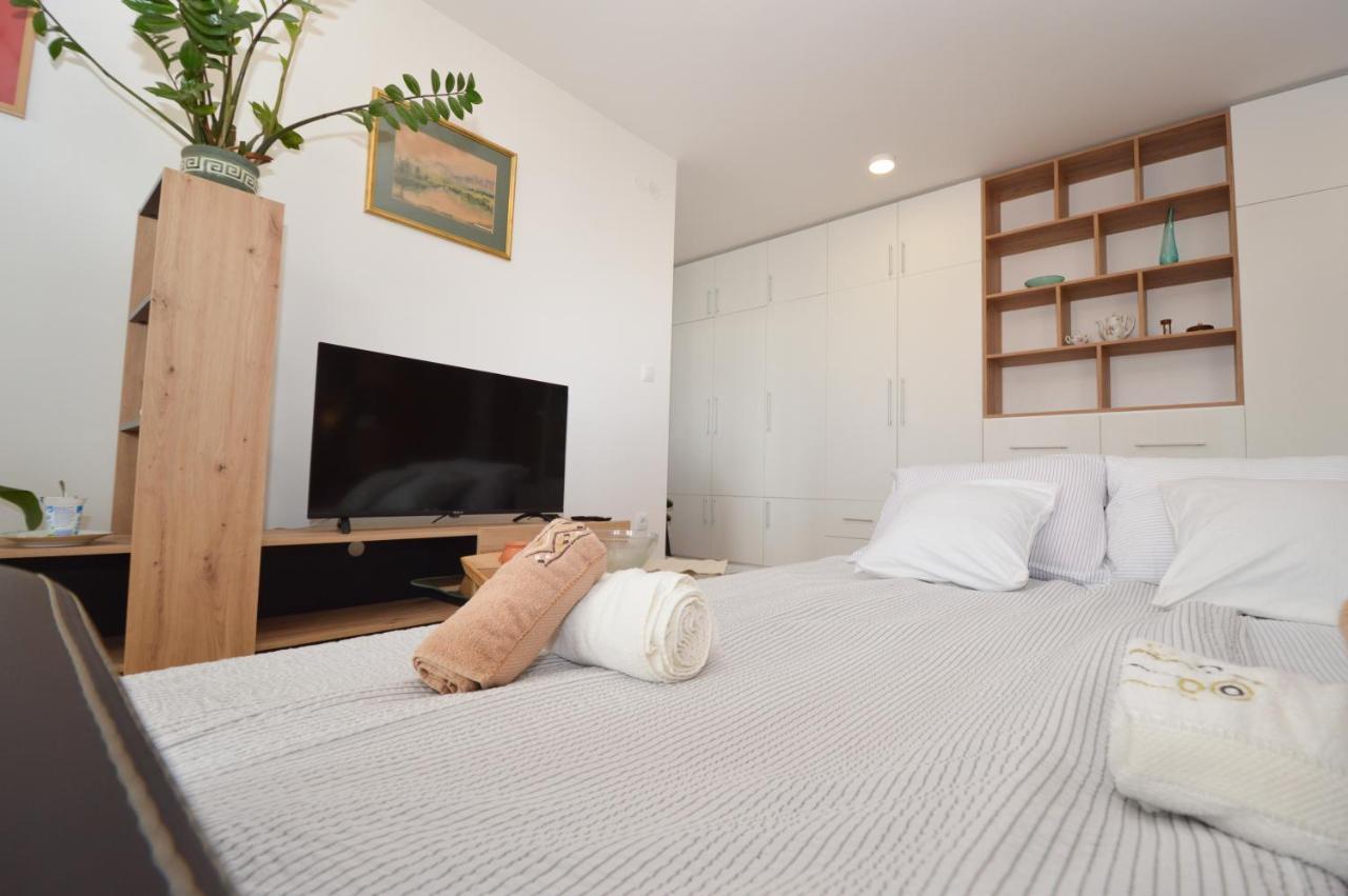Shine24 - Spacious And Bright Apartment - New Novi Sad Dış mekan fotoğraf