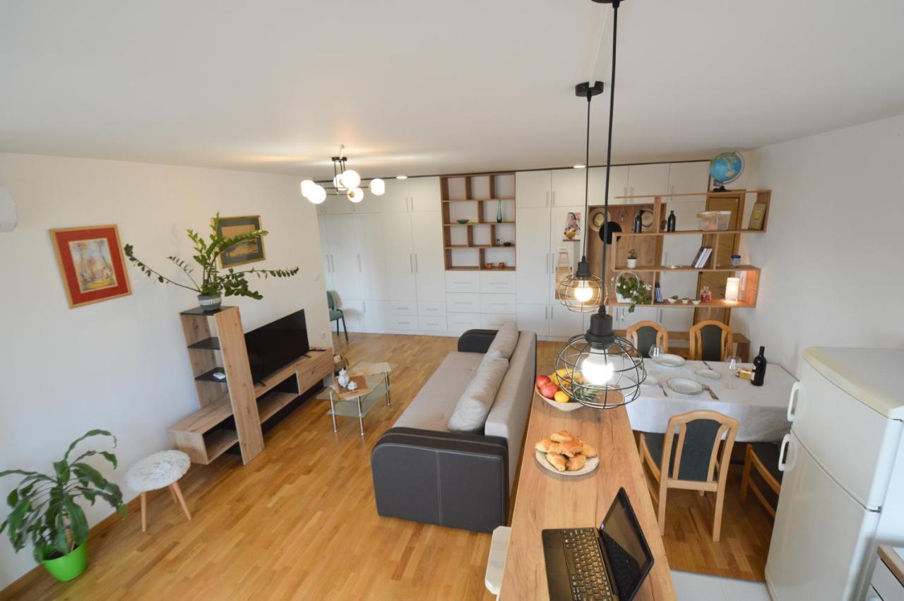 Shine24 - Spacious And Bright Apartment - New Novi Sad Dış mekan fotoğraf